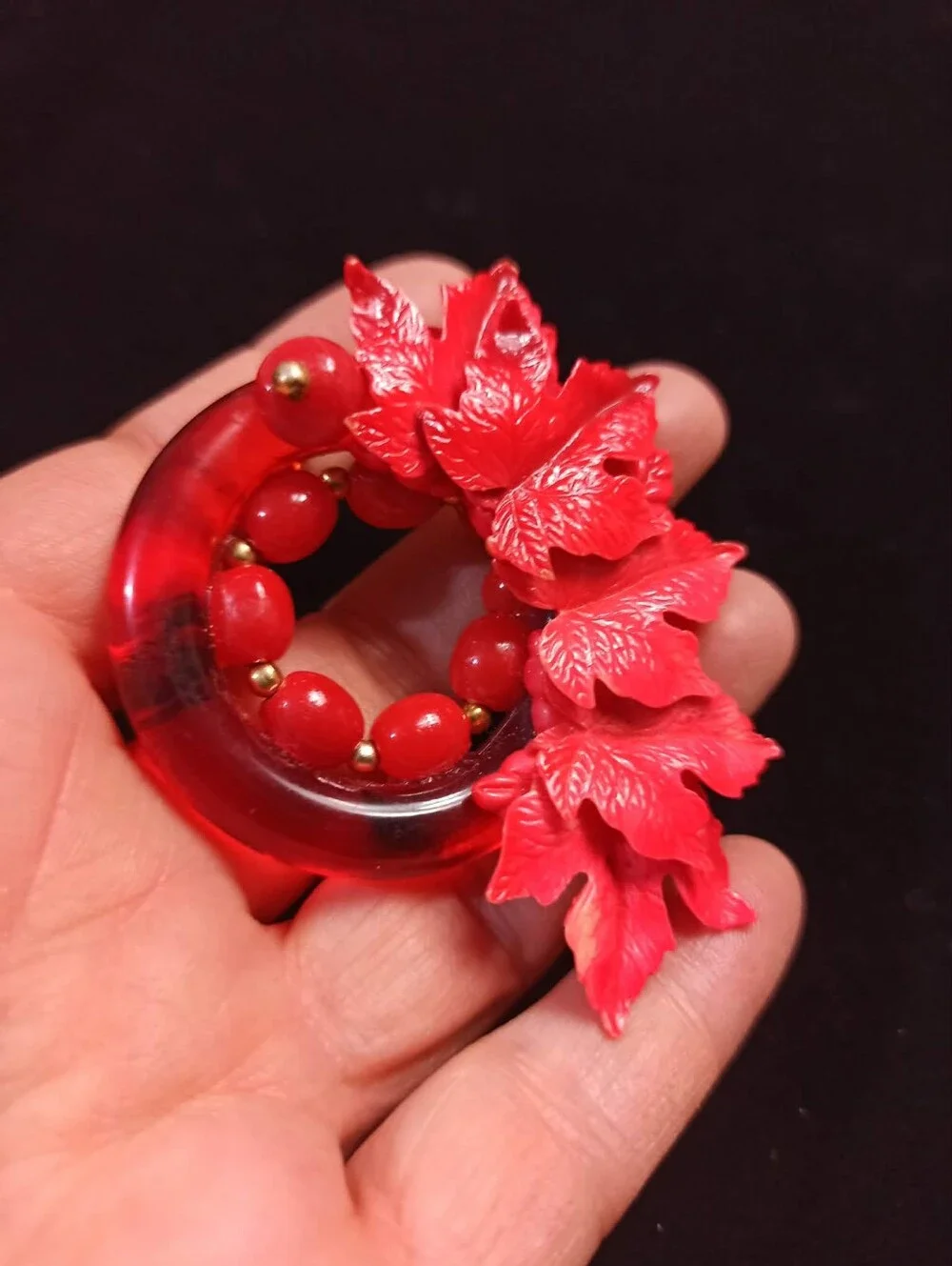Vintage Lucite Floral Brooch Red Plastic Artisan Statement Pin - Picture 7 of 11